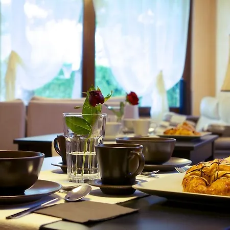 Bi - Bed&Breakfast Oda ve Kahvaltı